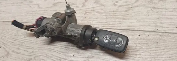 Volkswagen PASSAT B5.5 Ignition lock 4b0905851f