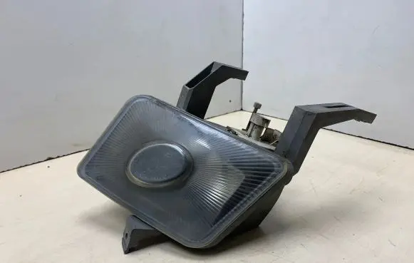 Opel Vectra B Front fog light 90585030 51572