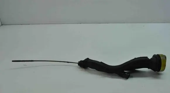 Opel Vivaro Oil level dip stick 8200949932