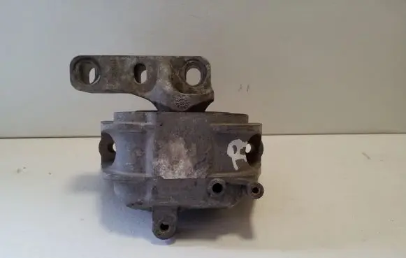 Volkswagen Eos Engine mount bracket 1K0199262AM