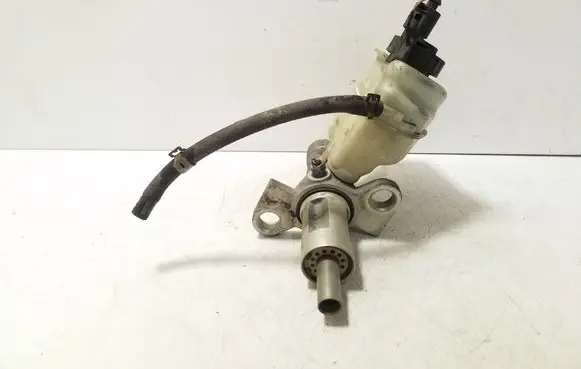 Volkswagen Golf V Master brake cylinder 03350886471 1K2611301B 03350886361