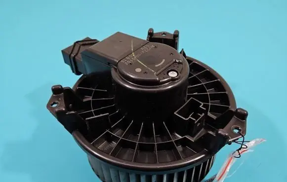 Toyota Corolla E160 E170 Heater fan/blower AV272700-5152 IMPRK1396907