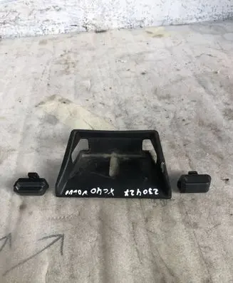 Volvo XC40 Tailgate/boot lid lock trim 