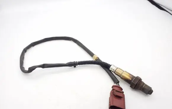 Volkswagen Touareg I Lambda probe sensor 022906262CF 0258006839