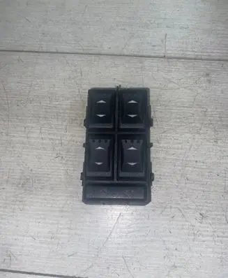 Ford Mondeo Mk III Electric window control switch 3S7T14A132BA 03163453