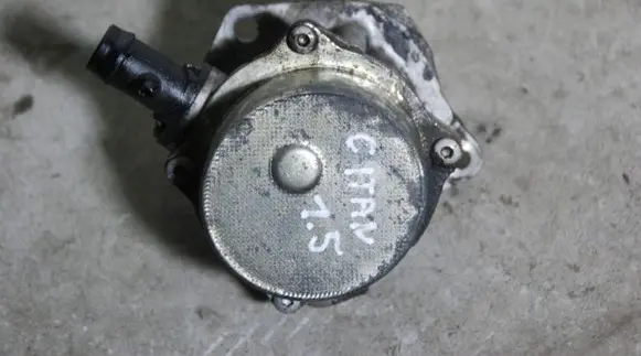 Renault Clio IV Vacuum pump 146505272R