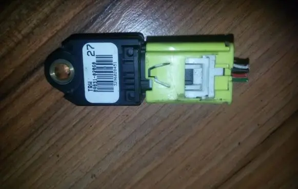 Toyota Auris 150 Airbag deployment crash/impact sensor 8983102060