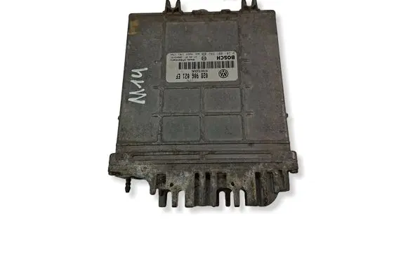 Seat Toledo III (5P) Engine control unit/module 028906021EF 0281001582 28SA3191