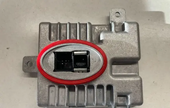 BMW 5 F10 F11 Headlight ballast module Xenon 7237647