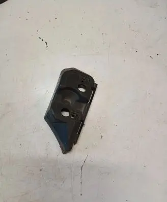 Volvo V50 Front bumper mounting bracket 30655875