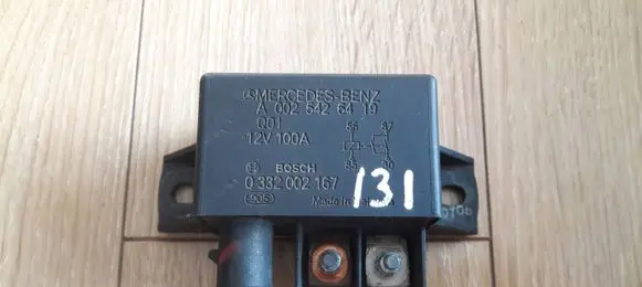 Mercedes-Benz E W211 Charging relay A0025426419 12V100A 0332002167