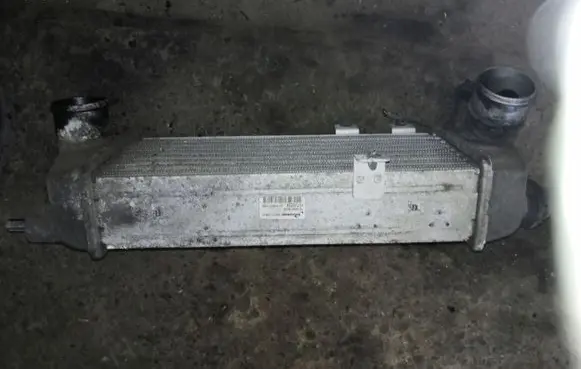 KIA Ceed Intercooler radiator 282712A610