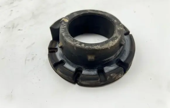 Jeep Grand Cherokee WL Rear coil spring rubber mount 68375897AA 68375897A