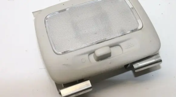 Mitsubishi Outlander Front seat light
