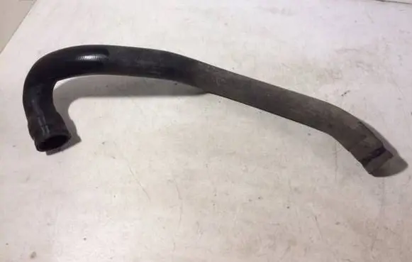 Audi 100 S4 C4 Engine coolant pipe/hose 4A0121055