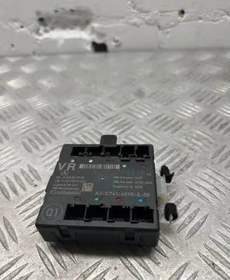 Mercedes-Benz E W212 Door control unit/module A2129011705