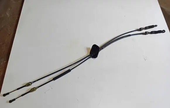 Volvo S60 Gear shift cable linkage 03070