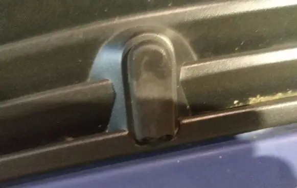 Volkswagen Transporter - Caravelle T4 Windshield washer spray nozzle 