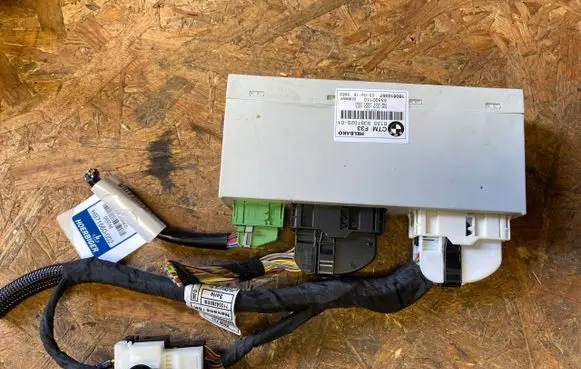 BMW 4 F32 F33 Convertible roof control unit 9381020
