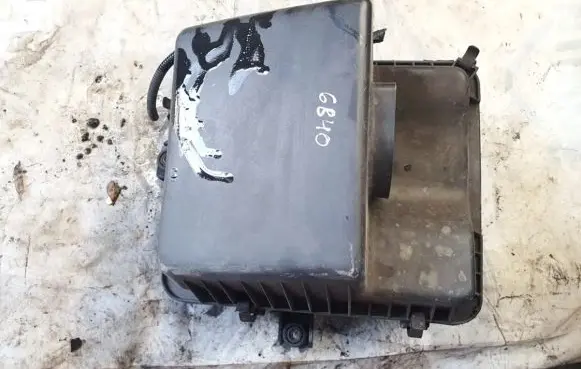 KIA Sorento Air filter box 281103e700 28110-3e700