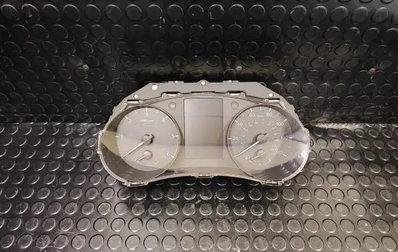 Nissan Qashqai Speedometer (instrument cluster) TYPE950A 4EA2BBH1K 131126