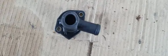 Volkswagen Sharan Engine coolant pipe/hose 026121145F