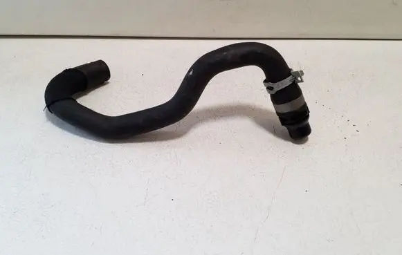 Volvo XC60 Engine coolant pipe/hose 32252517