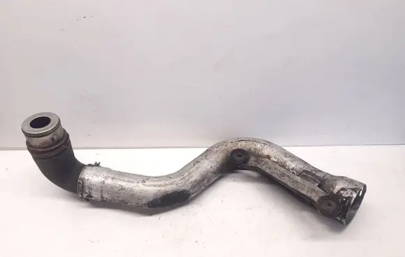 Volkswagen Golf V Intercooler hose/pipe 038131111B