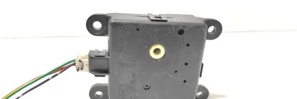 Nissan Primera Air flap motor/actuator 3T05030820
