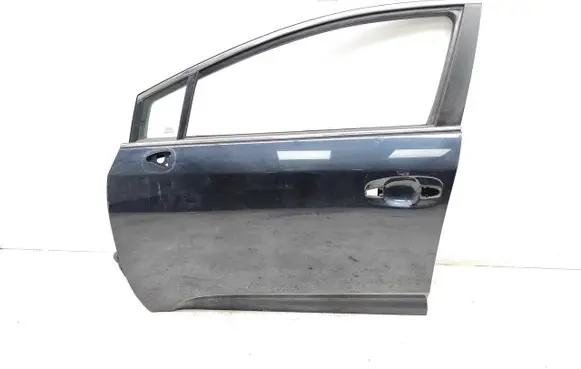 Toyota Avensis T270 Front door
