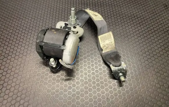 Honda CR-V Rear seatbelt 607863300A