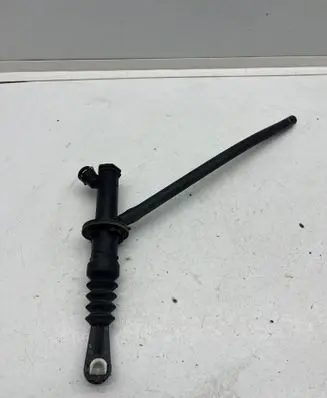 Renault Twingo III Clutch master cylinder A4532904500 306105241R 100206760234