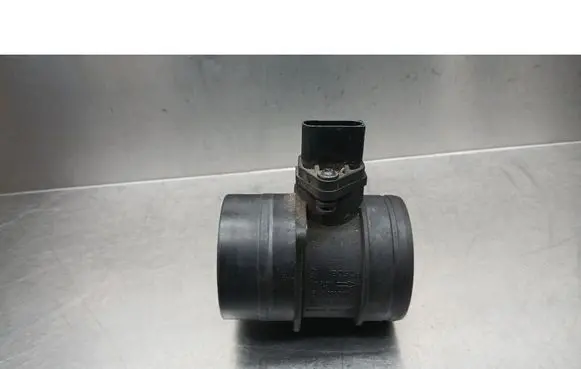 Seat Leon (1M) Mass air flow meter 074906461B