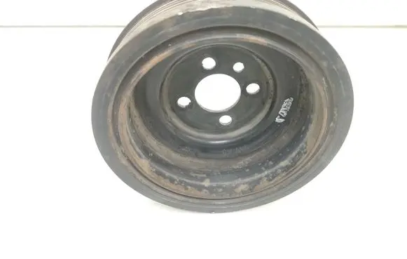 Volkswagen PASSAT B6 Crankshaft pulley 03G105243C