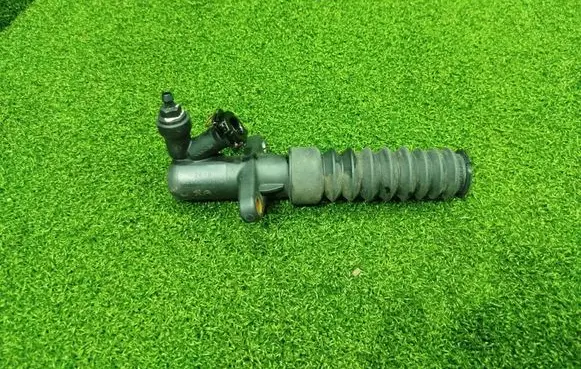 Toyota Proace Clutch master cylinder 9809468580 2619