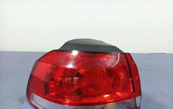 Volkswagen Golf Plus Rear/tail lights 5K0945095E