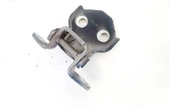 Isuzu D-Max Rear door lower hinge