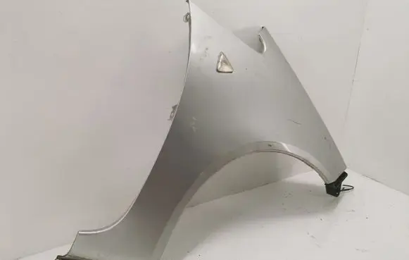 Mitsubishi Colt Fender