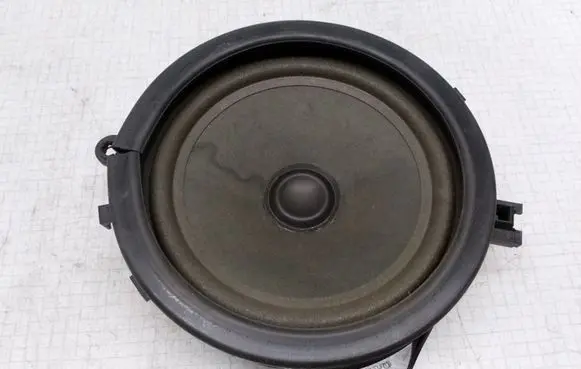 Volvo V70 Rear door speaker 9472003 5072121