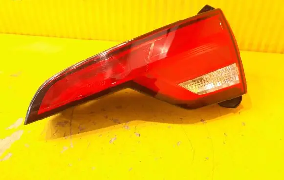 Audi A4 S4 B9 Tailgate rear/tail lights 8W9945076