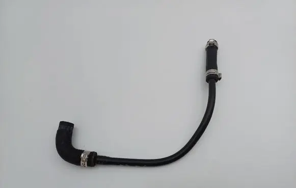 Audi A4 S4 B5 8D Fuel line/pipe/hose 8D0130309A
