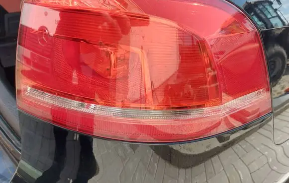 Volkswagen PASSAT B7 Rear/tail lights 