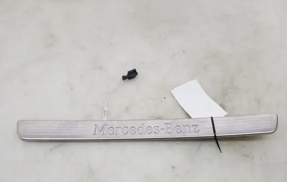 Mercedes-Benz A W176 Front sill trim cover A2466805300