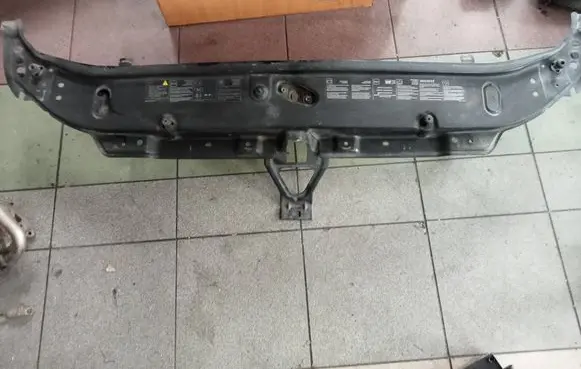 Renault Laguna II Radiator support slam panel 8200259215 8200320272