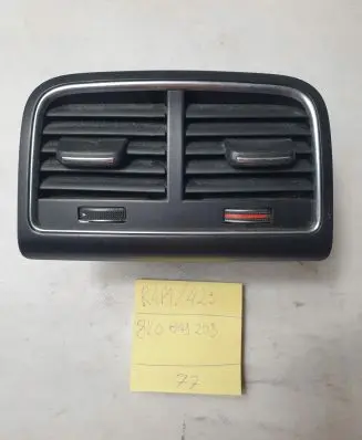 Audi A4 S4 B8 8K Rear air vent grill 8K0819203