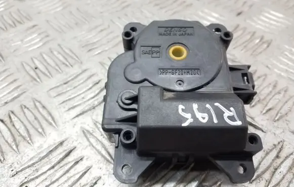 Toyota Prius (XW20) Air flap motor/actuator 0637007440