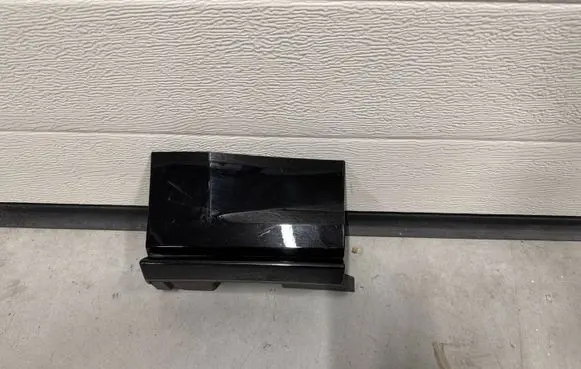 Land Rover Range Rover Sport L461 Front arch trim P9XM16165ADLID83 966184 623395