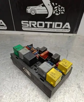 Mercedes-Benz R W251 Fuse box set A1645402972 YAP29291 5072426