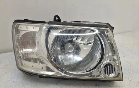 Nissan Patrol Y61 Headlight/headlamp