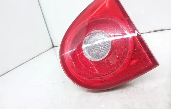 Volkswagen Golf V Tailgate rear/tail lights 1K6945094E